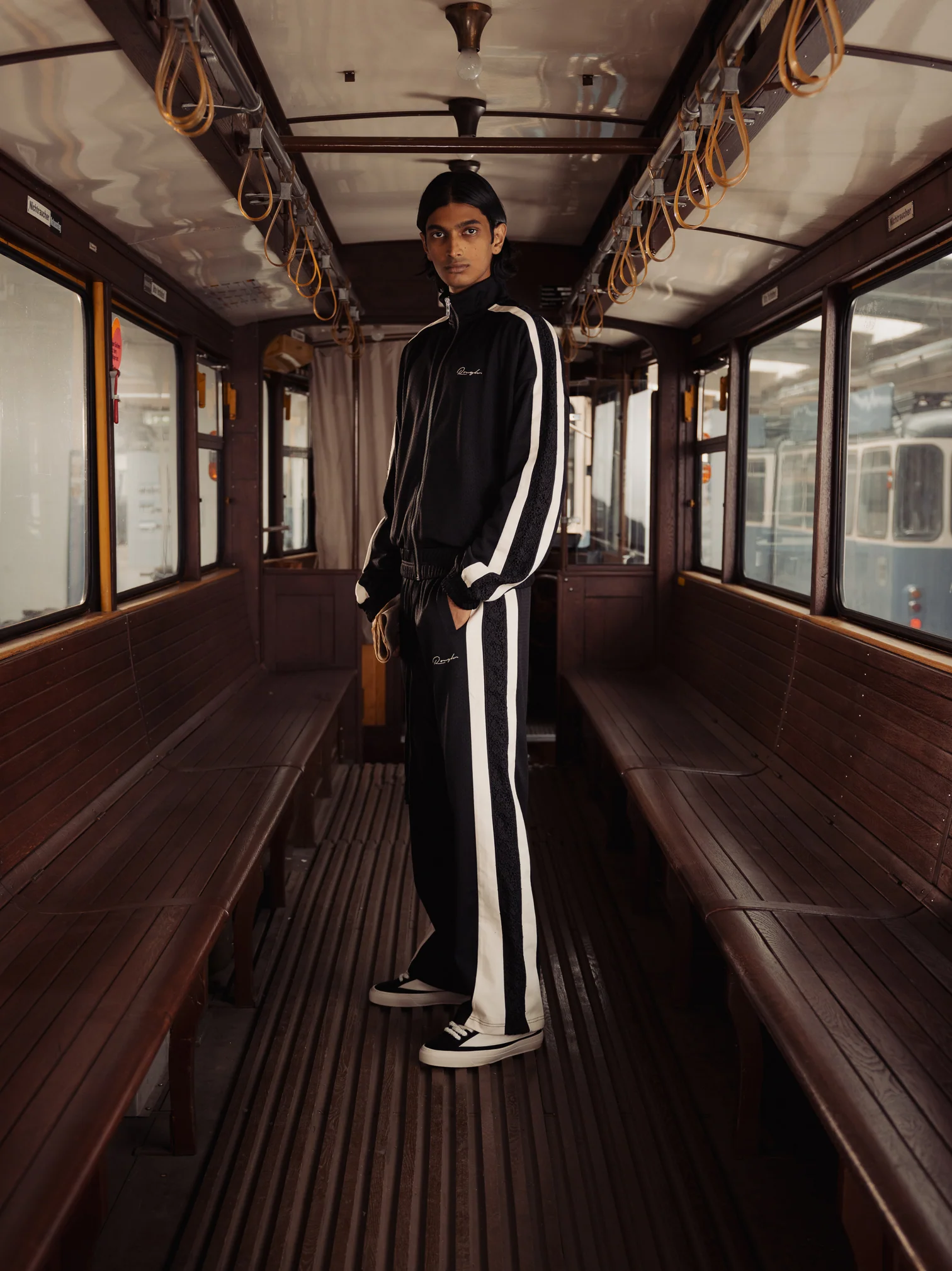 CREST MESH JACKET - Image 4