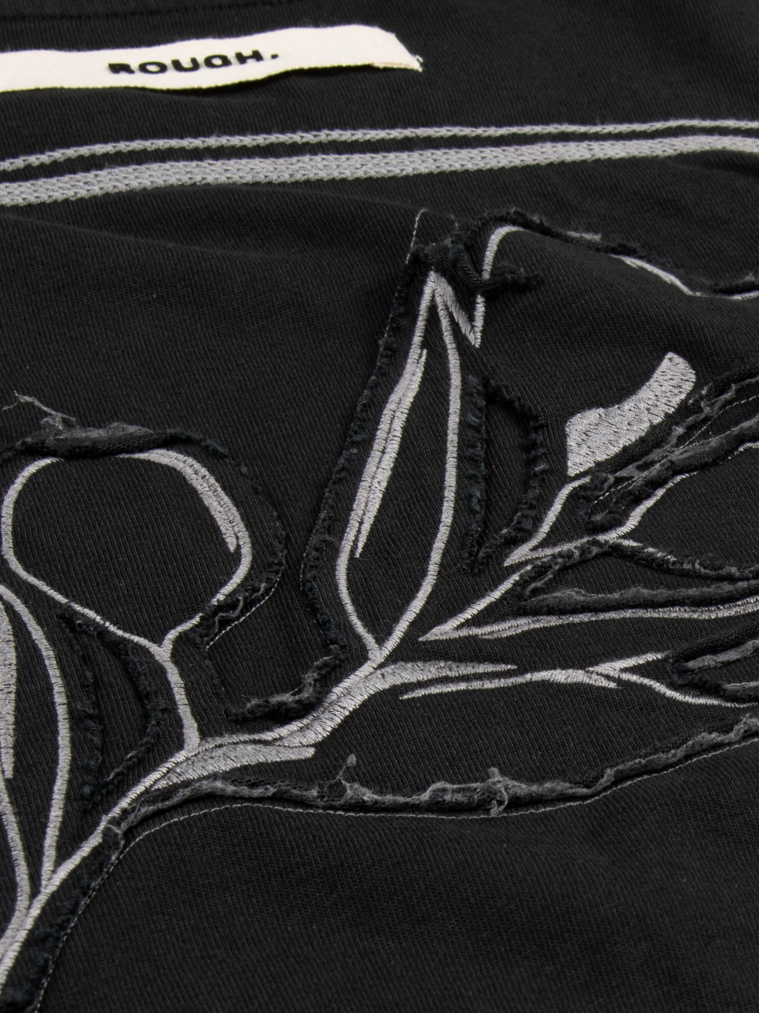 OLIVE EMBLEM T-SHIRT - Image 2