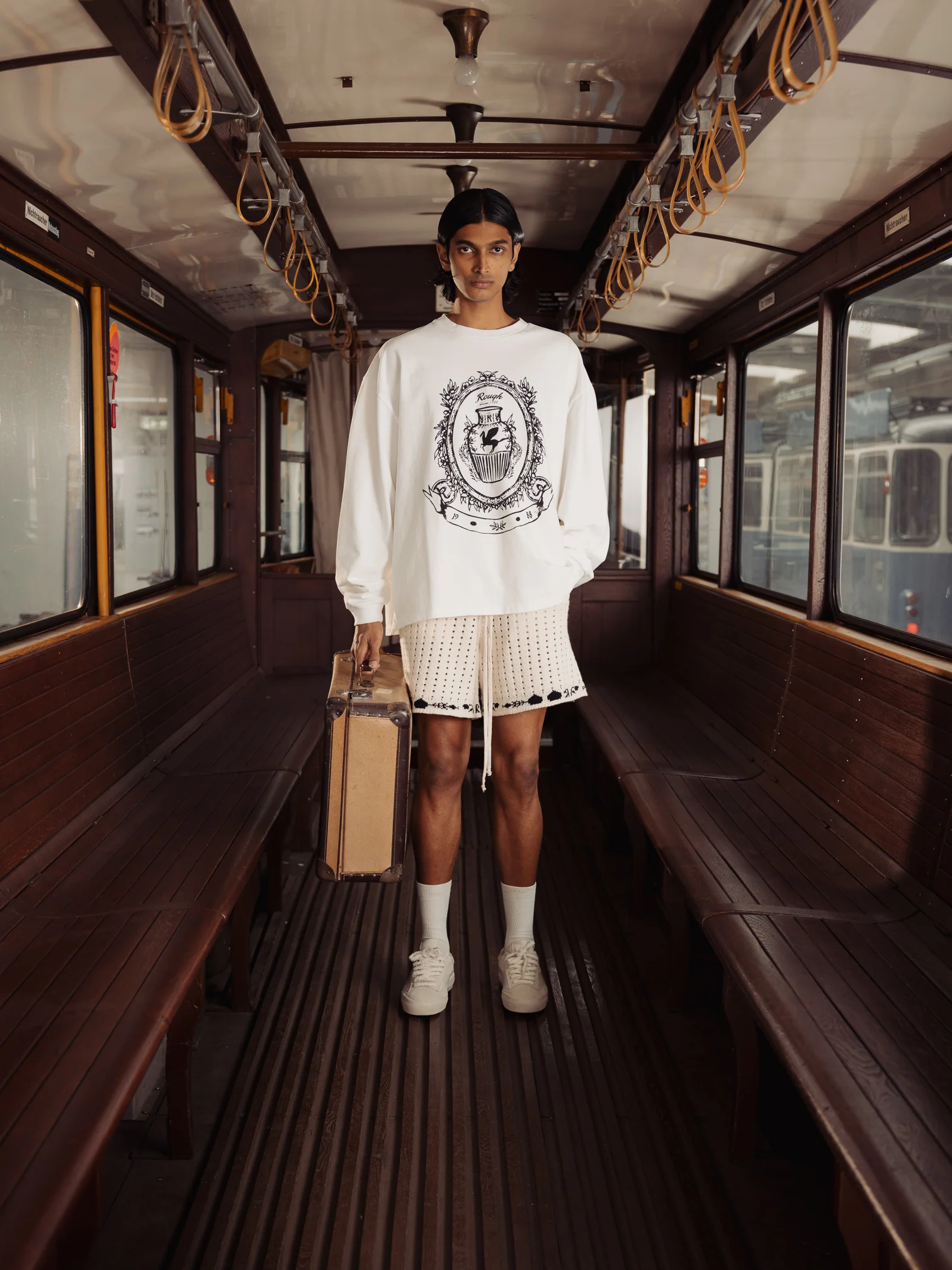 FAMILY CREST L/S - Image 3