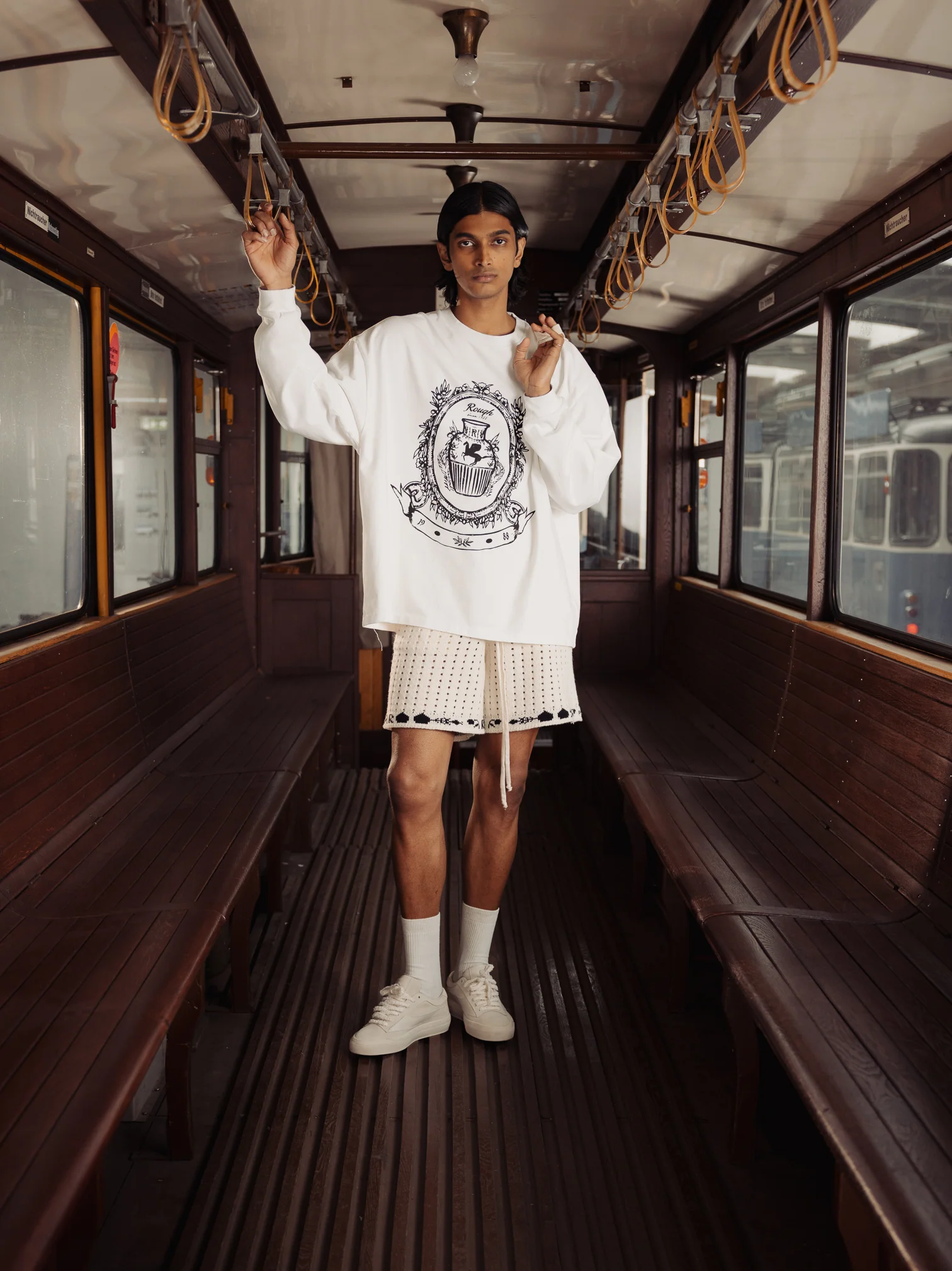 FAMILY CREST L/S - Image 4