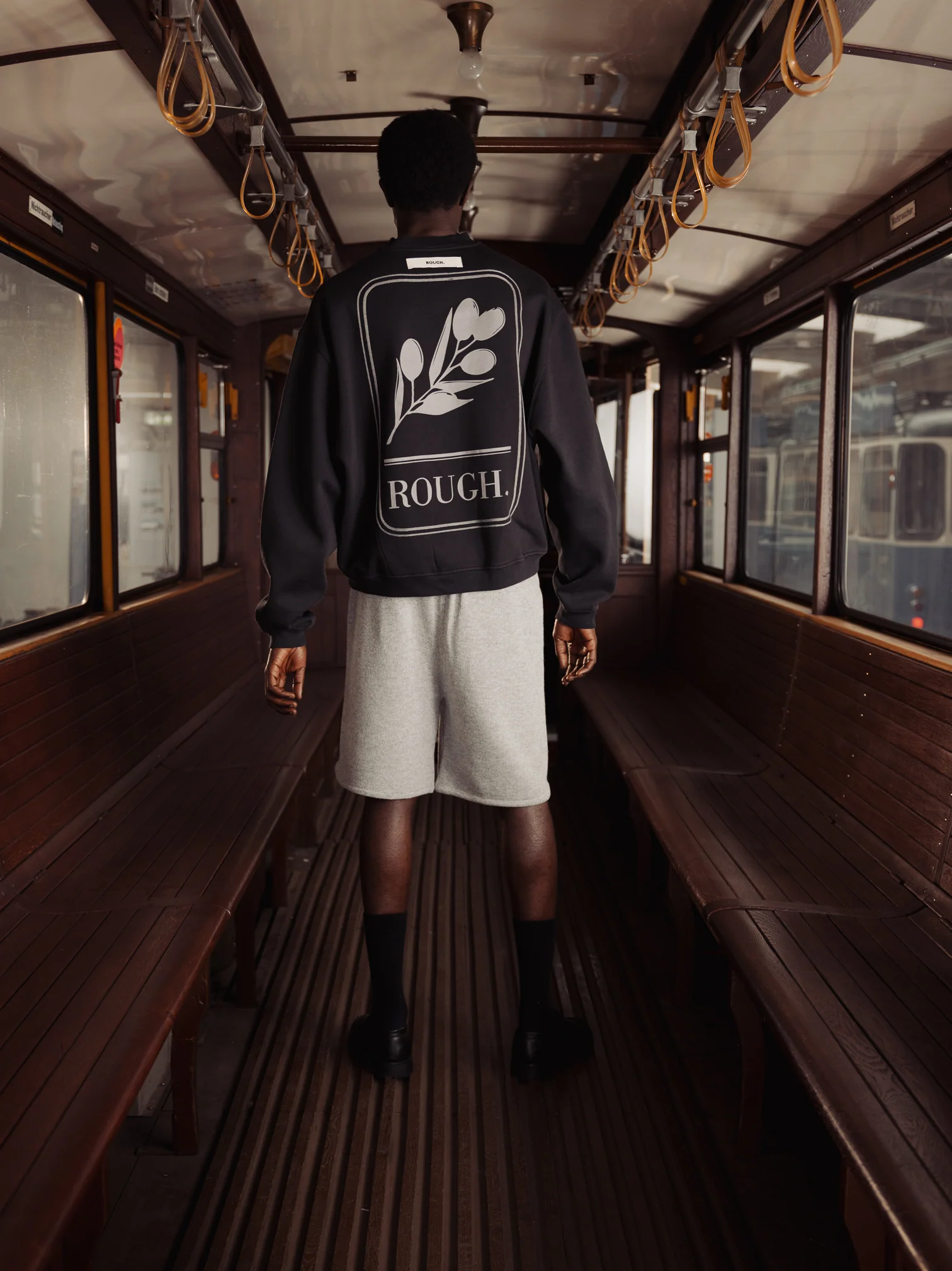 OLIVE EMBLEM SWEATER - Image 5