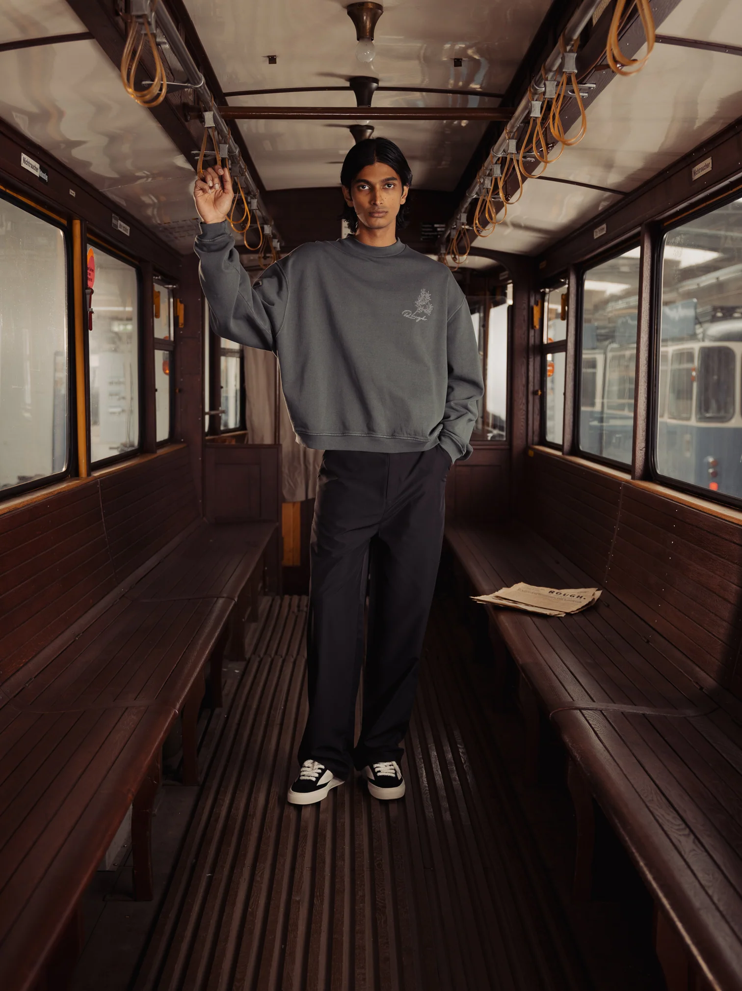 OLIVE STICHED SWEATER - Image 3