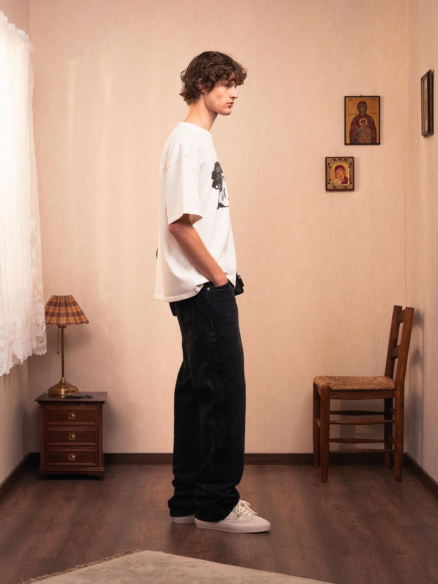 ROUGH. TAVERNA T-SHIRT - Image 4