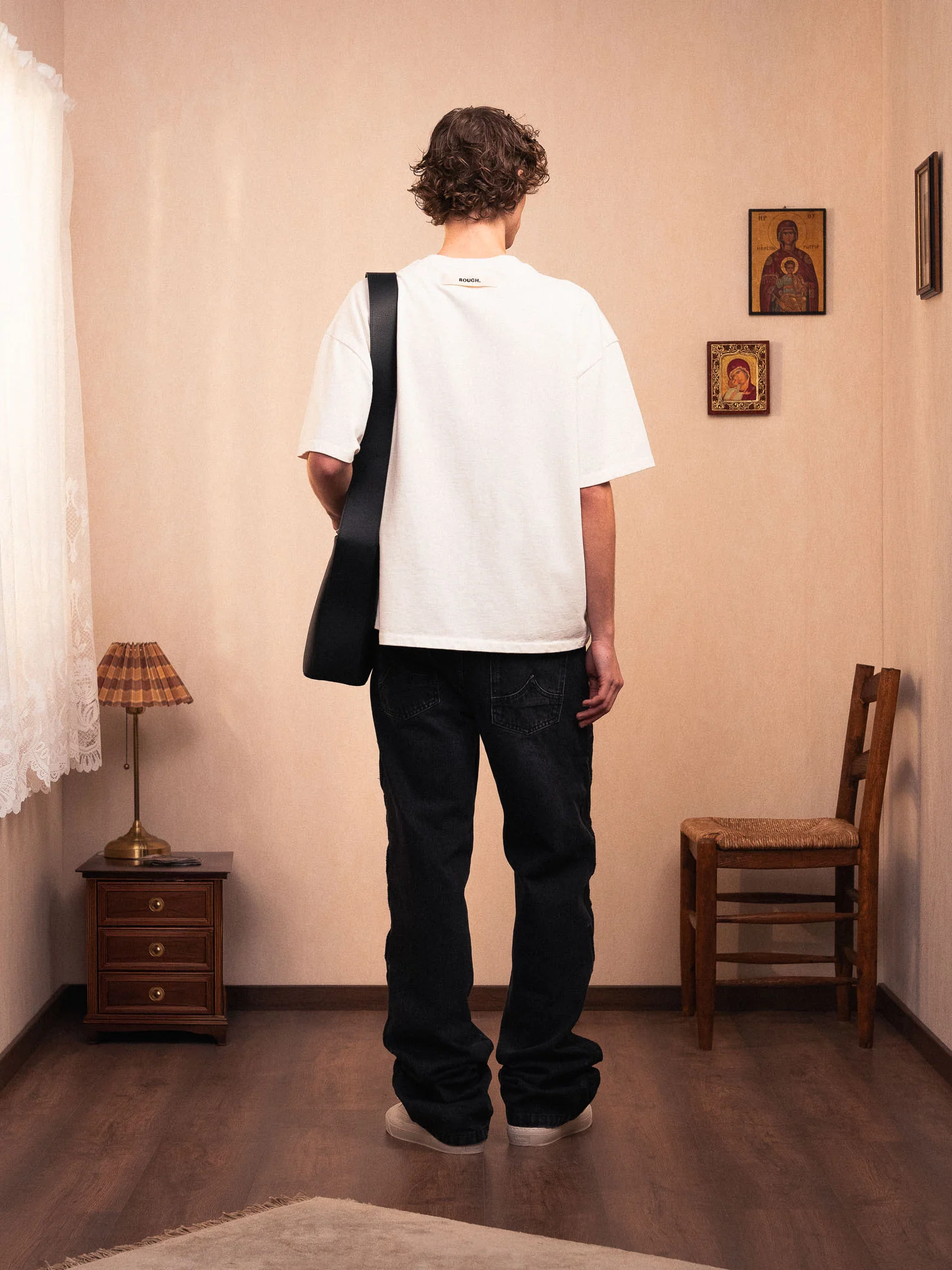 ROUGH. TAVERNA T-SHIRT - Image 5